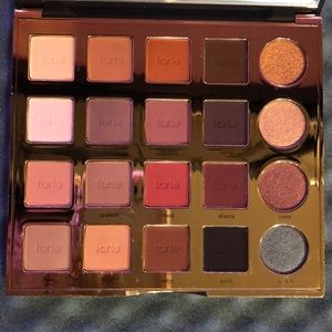 Tarte “Tarteist Pro” Eyeshadow Palette